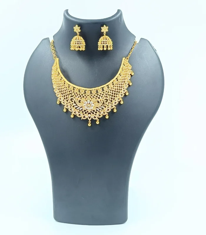 Statement Neckpiece Classic Look Choker with Matching Earrings