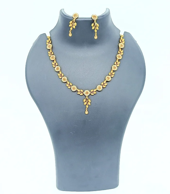 Vintage Flower & Leaf Necklace Set